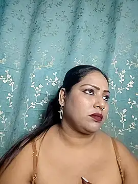 hornypriya696 online show from October 3, 2025, 6:16 pm