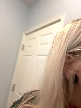 Paige Turner online show from October 18, 2025, 9:43 am