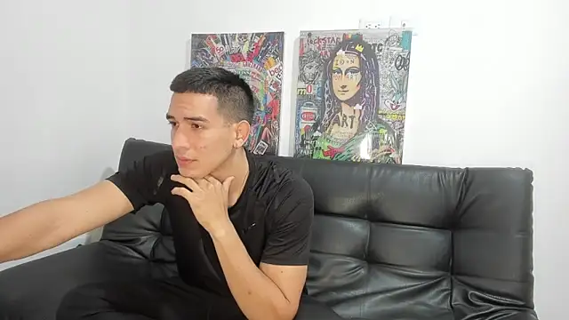 Snapshot of Mike3Xxx chatting on September 18, 2025, 2:02 am Mike3Xxx online show from September 18, 2025, 2:02 am