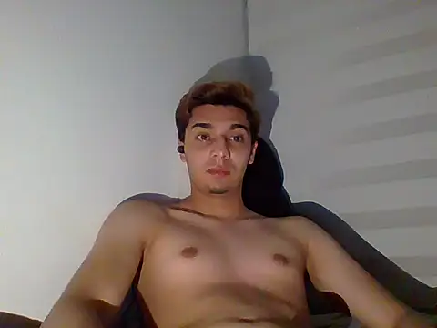 Snapshot of Linkimoli chatting on April 1, 2026, 3:40 am Linkimoli online show from April 1, 2026, 3:40 am