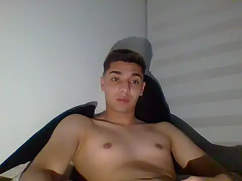 Snapshot of Linkimoli chatting on May 3, 2026, 3:23 am Linkimoli online show from May 3, 2026, 3:23 am