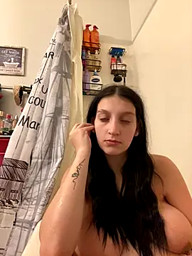 madsdeluxe online show from October 11, 2025, 11:36 pm