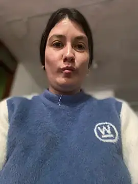 Snapshot of Abby-LS chatting on November 6, 2025, 12:39 pm Abby-LS online show from November 6, 2025, 12:39 pm