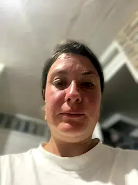 Snapshot of Abby-LS chatting on November 30, 2025, 1:20 am Abby-LS online show from November 30, 2025, 1:20 am