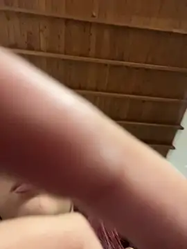 Snapshot of Paulina-Wells chatting on November 19, 2025, 9:15 pm Paulina-Wells online show from November 19, 2025, 9:15 pm