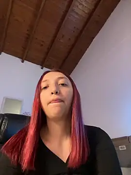 Snapshot of Paulina-Wells chatting on November 21, 2025, 9:13 pm Paulina-Wells online show from November 21, 2025, 9:13 pm