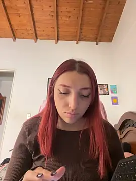 Snapshot of Paulina-Wells chatting on December 3, 2025, 12:18 am Paulina-Wells online show from December 3, 2025, 12:18 am