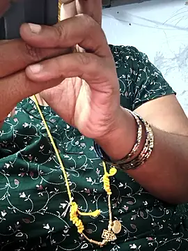 TAMIL ELAKKIYA online show from February 25, 2026, 1:32 pm