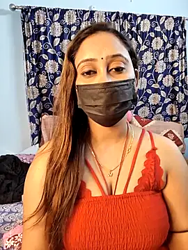 Cute-lusi online show from November 19, 2025, 8:42 pm