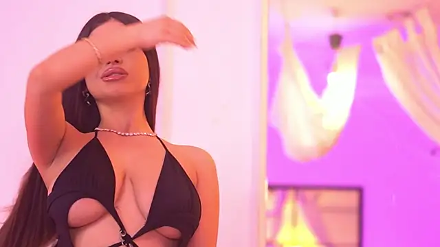 BellaNoirre online show from January 10, 2026, 6:20 pm