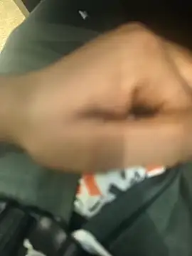 hotboy43339 online show from December 23, 2025, 9:40 am