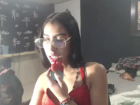 Dara-montenegro online show from September 30, 2025, 6:40 am