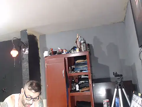 Dara-montenegro online show from October 4, 2025, 3:37 am