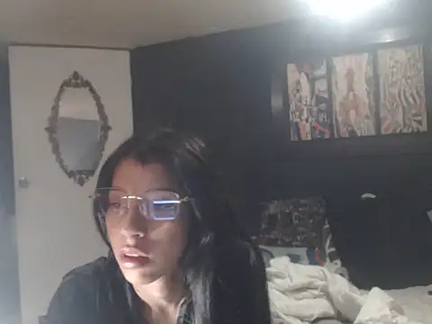 Dara-montenegro online show from October 10, 2025, 6:12 am