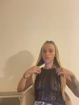 BrumeLove online show from June 20, 2026, 9:28 pm