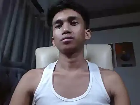 Snapshot of charlie0728 chatting on December 21, 2025, 2:57 pm charlie0728 online show from December 21, 2025, 2:57 pm