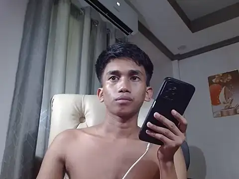 Snapshot of charlie0728 chatting on December 23, 2025, 3:15 am charlie0728 online show from December 23, 2025, 3:15 am