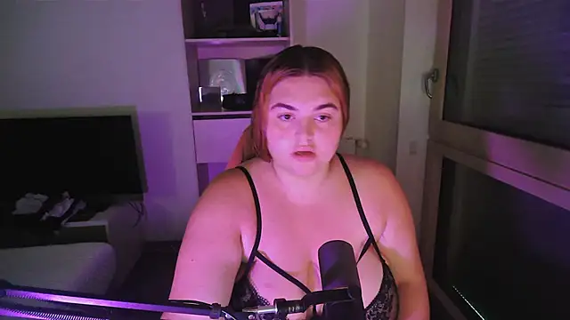 lilfroggy off online show from July 28, 2026, 2:24 pm