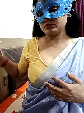 MEERAcle online show from February 21, 2026, 7:53 am