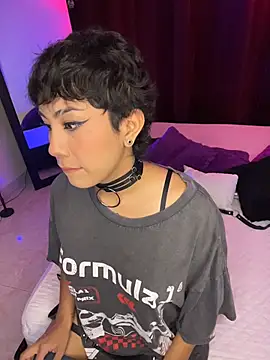 ZahaRose online show from November 4, 2025, 2:54 am