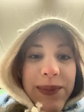 Only April online show from November 28, 2025, 5:54 am