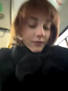 Snapshot of Only_April chatting on December 4, 2025, 11:08 am Only April online show from December 4, 2025, 11:08 am