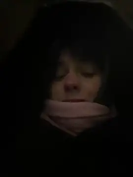 Snapshot of Only_April chatting on February 1, 2026, 5:06 am Only April online show from February 1, 2026, 5:06 am