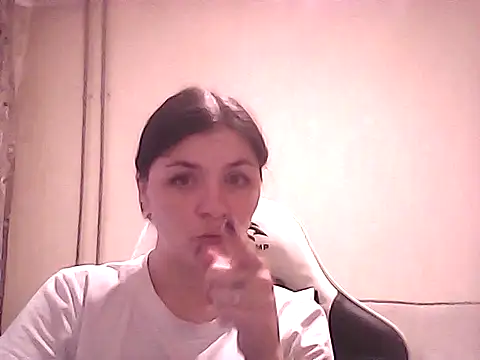 Amanda Soft online show from September 23, 2025, 1:36 pm