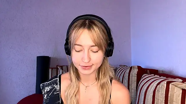 Jetta Corsacami online show from September 11, 2025, 9:31 am