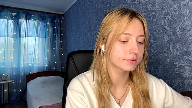 Jetta Corsacami online show from October 9, 2025, 11:19 am