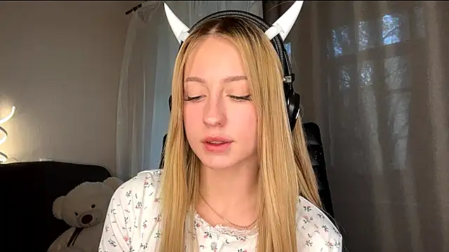 Jetta Corsacami online show from October 20, 2025, 12:27 pm