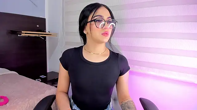 miss  ivyy online show from September 28, 2025, 5:35 am