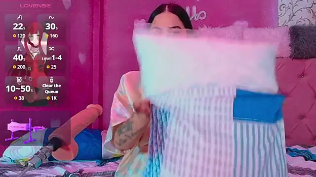 Lali HOtt online show from November 14, 2025, 4:17 pm