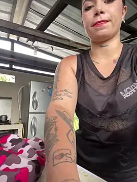 Lali HOtt online show from April 23, 2026, 1:57 pm