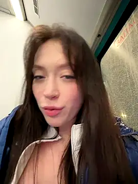 EstaVista online show from December 4, 2025, 5:54 pm