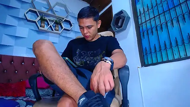 angelss 666 online show from February 7, 2026, 3:10 am