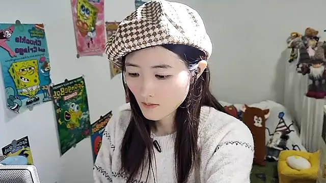 Moonlight-23 online show from October 31, 2025, 2:29 pm