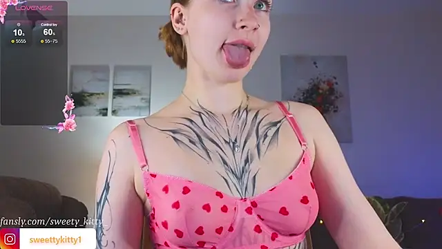Snapshot of sweettykitty chatting on October 21, 2025, 1:34 pm sweettykitty online show from October 21, 2025, 1:34 pm