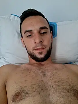 Snapshot of Necunoscutul001 chatting on September 29, 2025, 7:13 am Necunoscutul001 online show from September 29, 2025, 7:13 am