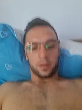 Snapshot of Necunoscutul001 chatting on October 6, 2025, 7:17 am Necunoscutul001 online show from October 6, 2025, 7:17 am