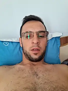 Snapshot of Necunoscutul001 chatting on October 7, 2025, 12:13 pm Necunoscutul001 online show from October 7, 2025, 12:13 pm