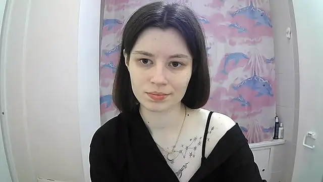 EdlinEngelby online show from October 13, 2025, 3:12 pm