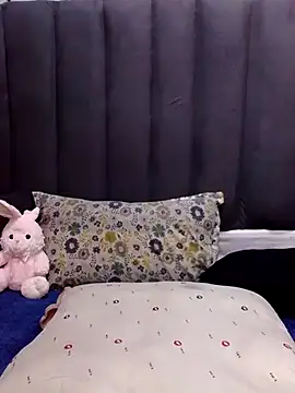 MrsMxx25 online show from October 29, 2025, 7:15 pm