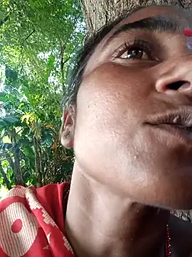 Snapshot of Sapna_hotA chatting on September 18, 2025, 9:33 am Sapna hotA online show from September 18, 2025, 9:33 am