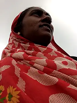 Snapshot of Sapna_hotA chatting on October 31, 2025, 6:58 am Sapna hotA online show from October 31, 2025, 6:58 am