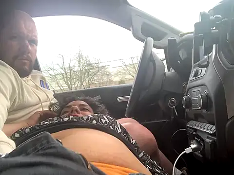 shakeweight online show from December 15, 2025, 11:31 pm