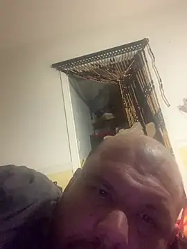 shakeweight online show from February 11, 2026, 6:51 am