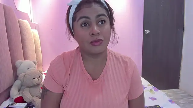 AndreaSweet2 online show from January 9, 2026, 8:10 pm