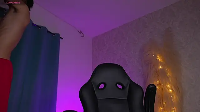 Snapshot of Afro_god_ chatting on January 7, 2026, 4:37 am Afro god online show from January 7, 2026, 4:37 am