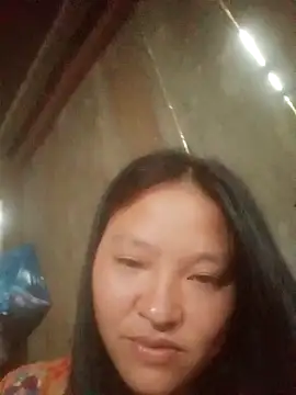 Snapshot of MuiNay chatting on September 21, 2025, 11:06 pm MuiNay online show from September 21, 2025, 11:06 pm